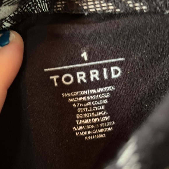 Torrid Black & White Plaid Leggings - Picture 4 of 6